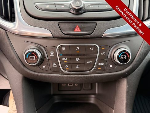 Used 2019 Chevrolet Equinox LT FWD image 24