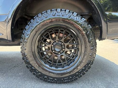 Used 2020 Ford F150 XLT w/ Equipment Group 302A Luxury AWD/4WD image 13