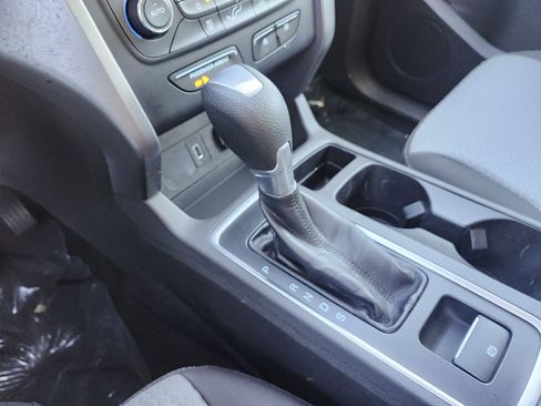 Used 2017 Ford Escape SE image 33