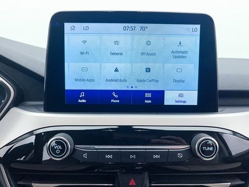 Used 2022 Ford Escape SEL image 6