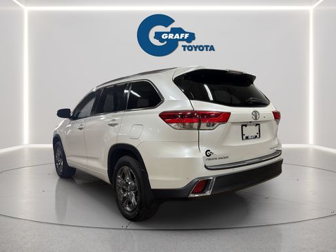 Used 2018 Toyota Highlander Limited Platinum AWD/4WD image 5