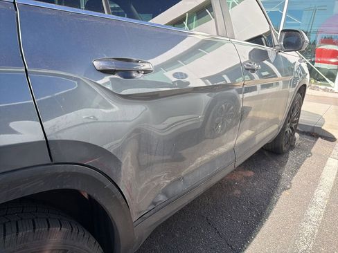 Used 2018 Volkswagen Atlas Launch Edition image 5