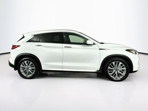 Used 2023 INFINITI QX50 Luxe AWD/4WD image 10