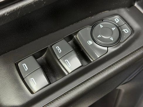 Used 2022 Chevrolet Silverado 1500 Custom AWD/4WD image 23