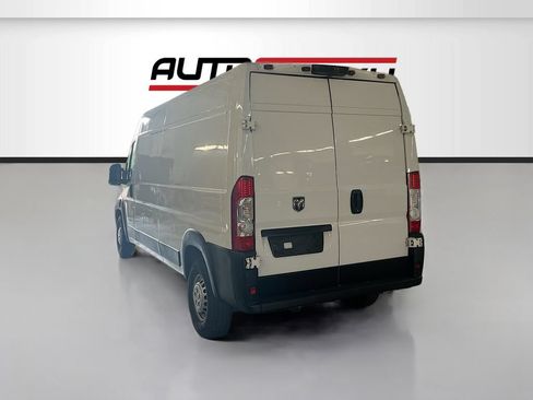 Used 2025 RAM ProMaster 2500 FWD image 5