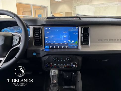 New 2026 Ford Bronco Outer Banks w/ Sasquatch Package AWD/4WD image 22