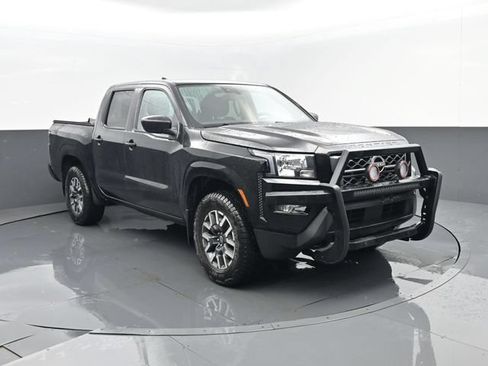 Used 2022 Nissan Frontier SV AWD/4WD image 3