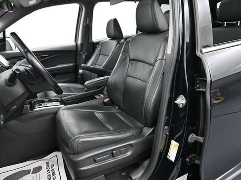 Used 2019 Honda Pilot Elite image 11
