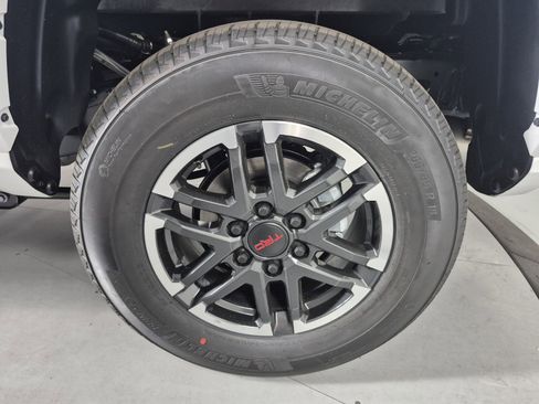 New 2026 Toyota Tacoma SR5 AWD/4WD image 11