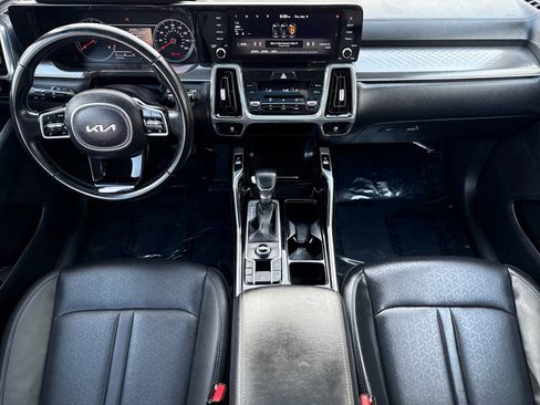 Used 2022 Kia Sorento SX AWD/4WD image 12