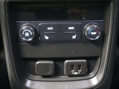 Used 2020 Buick Envision Essence image 13