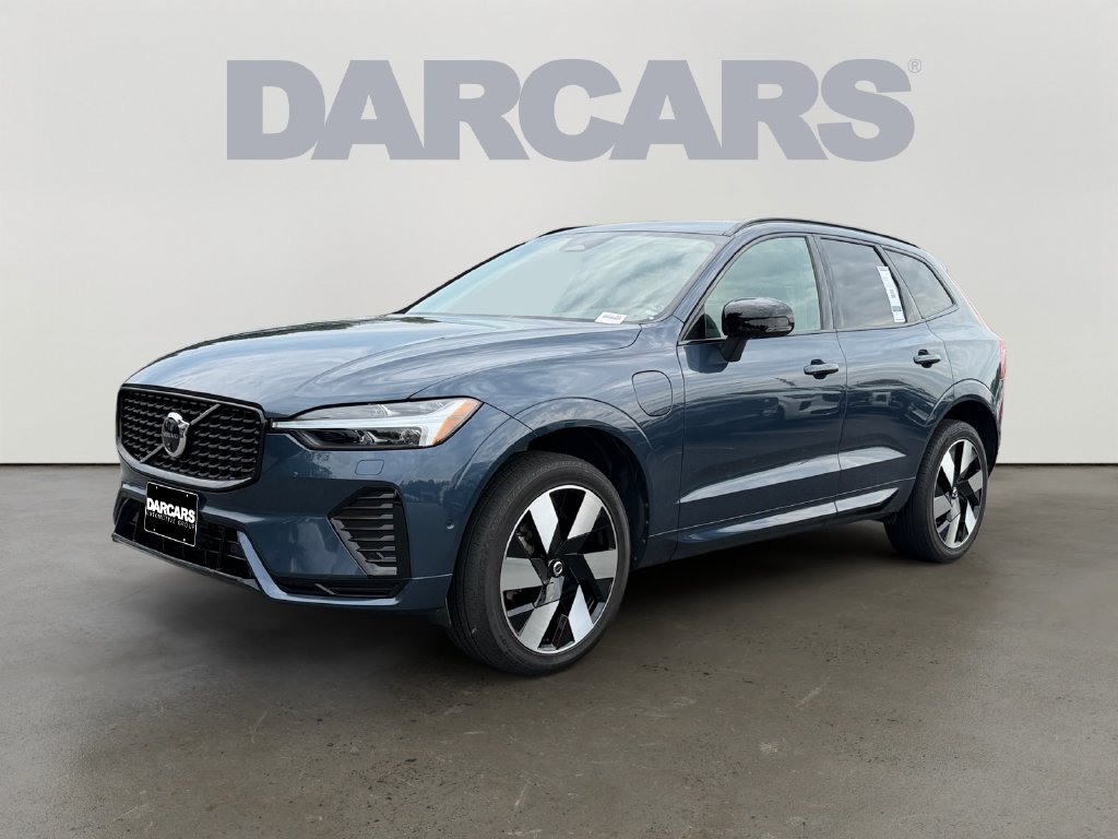 Certified 2024 Volvo XC60 T8 Plus w/ Climate Package AWD/4WD image 3