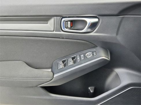 Used 2024 Honda Civic Sport image 28