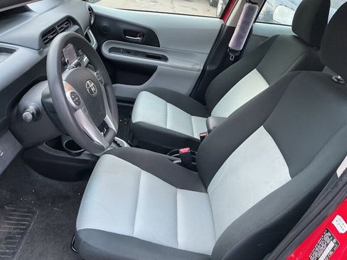 Used 2014 Toyota Prius C Three FWD image 7