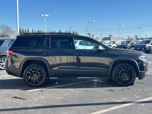 Used 2022 GMC Acadia SLE w/ Elevation Edition image 4