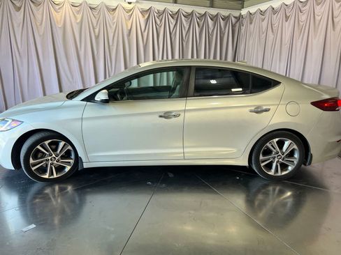 Used 2017 Hyundai Elantra Limited w/ Limited Ultimate Package 05 FWD image 8