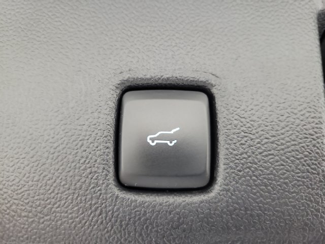 Used 2023 Ford Escape ST-Line w/ Tech Pack #1 AWD/4WD image 10