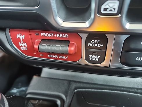 New 2026 Jeep Wrangler Rubicon w/ Technology Group image 36