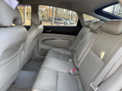 Used 2009 Toyota Prius Base 4dr Hatchback image 14