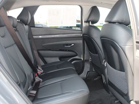 Used 2024 Hyundai Tucson Limited AWD/4WD image 13