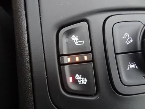 Used 2023 GMC Terrain SLT image 38