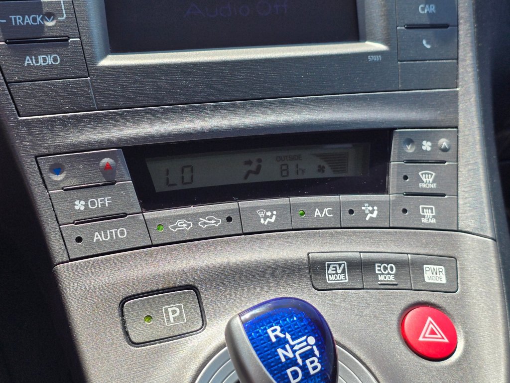 Used 2015 Toyota Prius Two FWD image 11