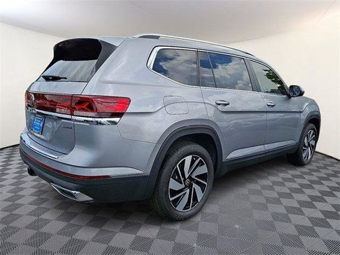 New 2025 Volkswagen Atlas SEL image 6