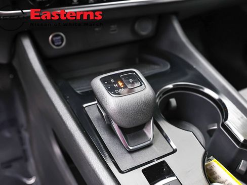 Used 2023 Toyota Corolla LE w/ Carpet Mat Package (TMS) FWD image 44