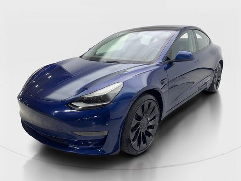 Used 2023 Tesla Model 3 Performance image 2