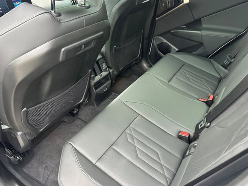 Used 2025 BMW X3 xDrive30i w/ Premium Package image 15