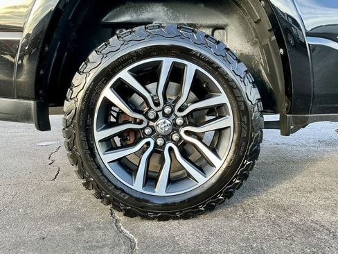 Used 2025 RAM 1500 Limited w/ Trailer Tow Group image 21