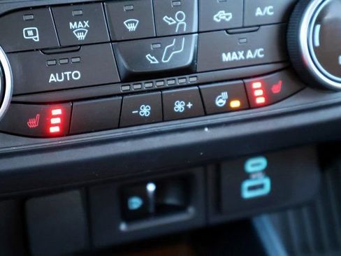 Used 2024 Ford Maverick Lariat image 7