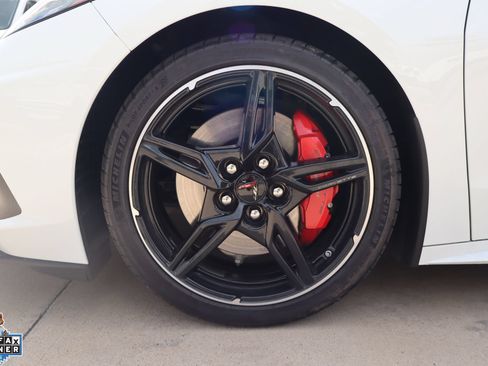 Used 2022 Chevrolet Corvette Stingray Preferred Conv w/ Z51 Performance Package RWD image 10