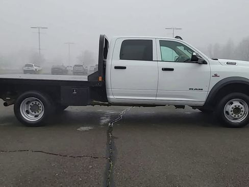 Used 2019 RAM 4500 Tradesman image 9
