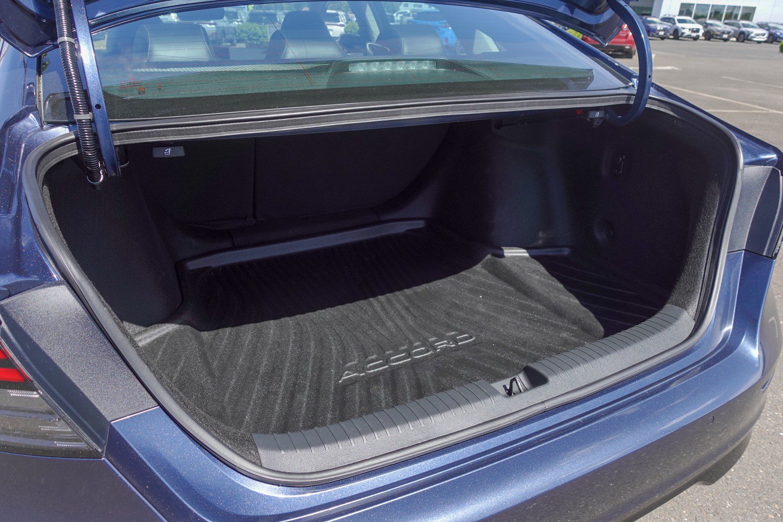 Used 2024 Honda Accord Touring image 23