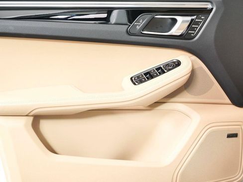 New 2026 Porsche Macan Turbo AWD/4WD image 6