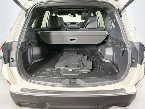 Certified 2025 Subaru Forester Touring AWD/4WD image 28