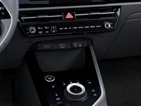 New 2026 Kia Niro Wind FWD image 24