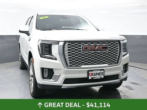 Used 2021 GMC Yukon Denali w/ Denali Premium Package AWD/4WD image 8