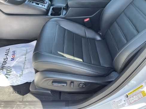 Used 2024 Honda CR-V EX-L image 3