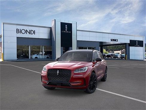 New 2026 Lincoln Corsair Grand Touring AWD/4WD image 2