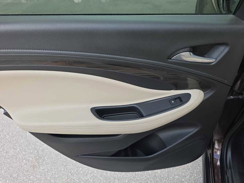 Used 2020 Buick Envision Preferred image 20