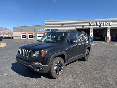 Used 2023 Jeep Renegade Latitude image 16