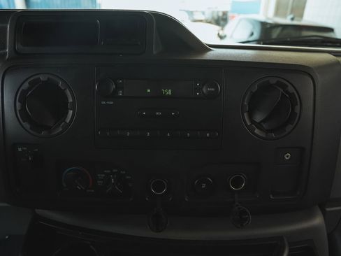 Used 2013 Ford E-150 and Econoline 150 w/ PWR Group image 18