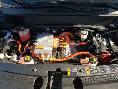 Used 2022 Chevrolet Bolt EUV Premier w/ Sun & Sound Package image 26