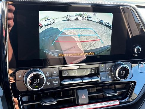 New 2025 Toyota Highlander XSE image 12