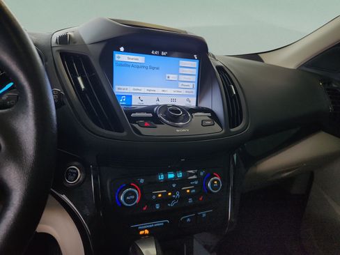 Used 2017 Ford Escape Titanium FWD image 12