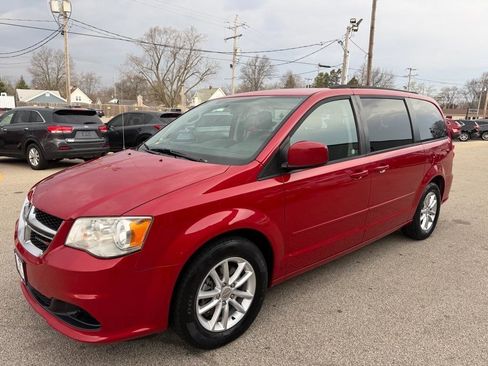 Used 2014 Dodge Grand Caravan SXT FWD image 4