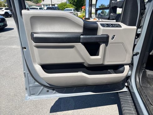 Used 2020 Ford F150 XL w/ Equipment Group 101A Mid AWD/4WD image 10