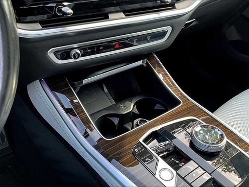 Used 2024 BMW X5 M60i image 15